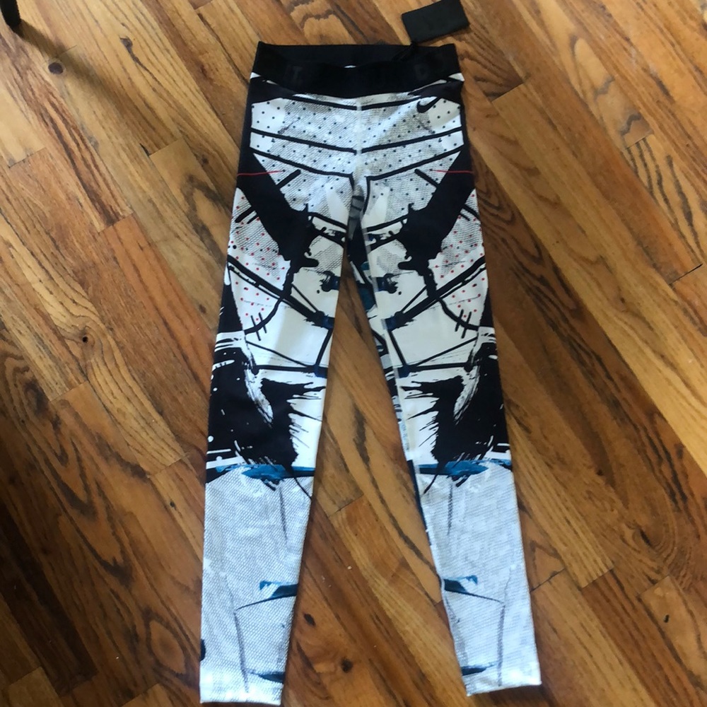 NikeLabxJohanna Schneider training leggings